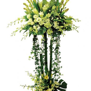 Poignant - Grand Condolence Floral Wreath for Funeral