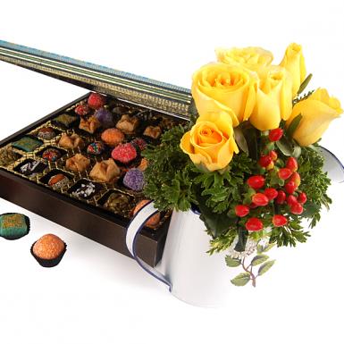 Oviyam Roses - Premium Deepavali Sweet Gift