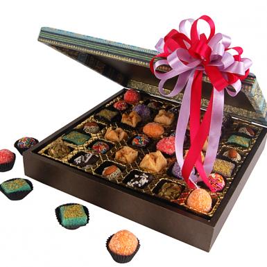 Oviyam - Premium Deepavali Sweet Gift