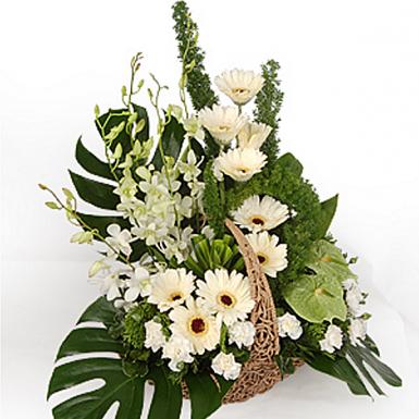 Ananda Flower Wreath