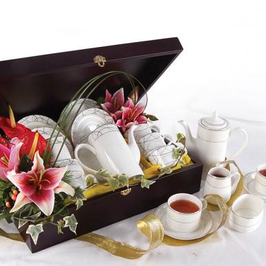 Bealford Teaset - Collector Porcelain Set with Flowers