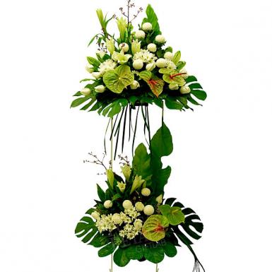 Loving Homage - Condolence Funeral Wreath