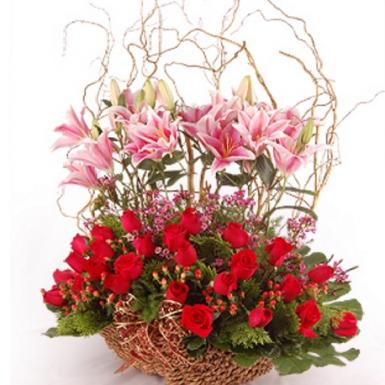 Summer Dream - Women's Day Flowers Basket