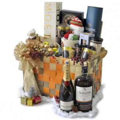 Laizuva Hamper - Moet & Chandon Champagne, Singleton Single Malt, Cookies Food Gift