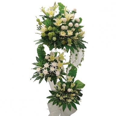 Beautiful Life Condolence Flower Wreath