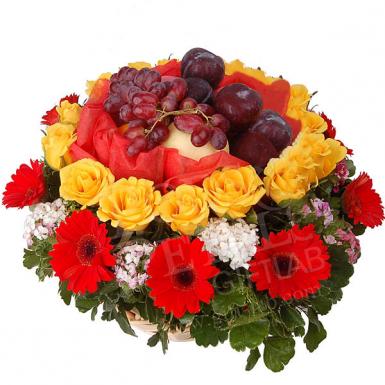 Feliz - Fresh Fruits Basket Hamper with Roses Flowers