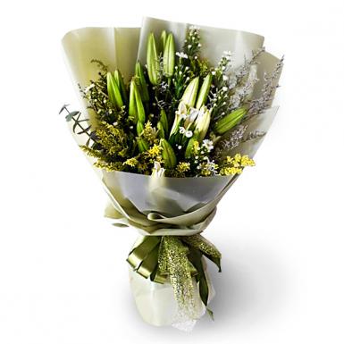 Dainty Lily - Lilies Flower Hand Bouquet