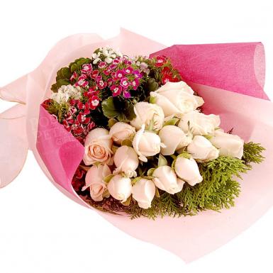 Athena Pride - Fresh Roses Flower Hand Bouquet