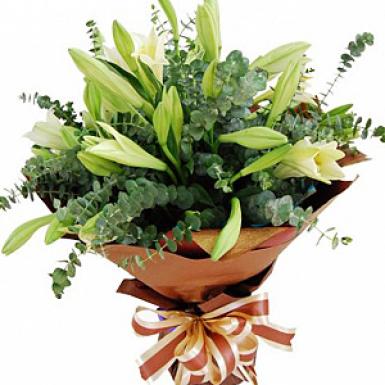 CAVORTY MADONNA - LILIES HAND BOUQUET