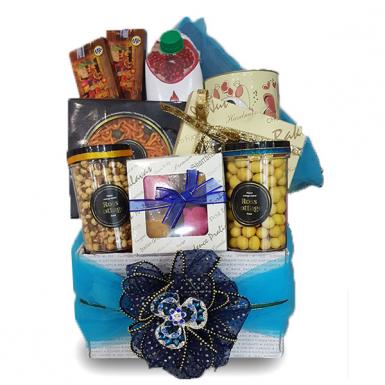 Anpu Rakhi Indian Hamper Box