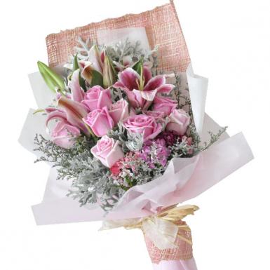 Heart Jewels - Lipstick Roses with Lilies Hand Bouquet