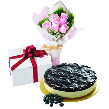 Vegetarian Blueberry Cheese Gourmet Cake with Posy of Roses
