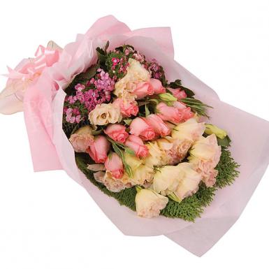 SPELLBOUND EUSTOMA - FLOWER HAND BOUQUET