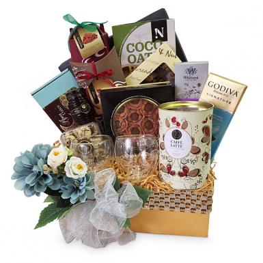 Lutuf Halal Hamper - Whittard Tea, Godiva Chocolate, Pineapple Tarts