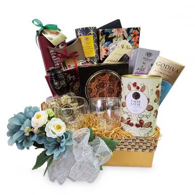 Merhamet Raya Hamper - Whittard Biscuits, Tea, Serunding, Halal Cookies