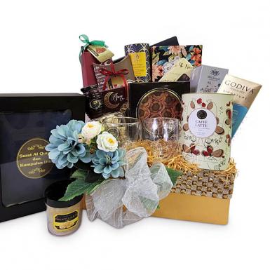 Mutlu Raya Hamper - Halal Cookies, Buah Kurma Adjwa, Whittards Gift