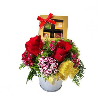 Rose Royce - Hokkaido Chocolates with Roses Gift