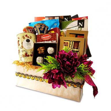 Kaabil Diwali Indian Royce Chocolate Gift Hamper