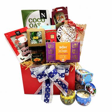 Farum Christmas Hamper - Chocolate Cookies, Dried Fruits, Scented Candles