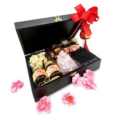 Imperial New Year Box - Oriental CNY Gift