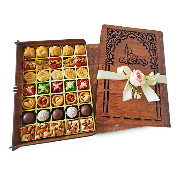 Sadiq Ramadan Delicacies Gift - Baklava, Mammoul Dates, Belgian Chocolate Kurma