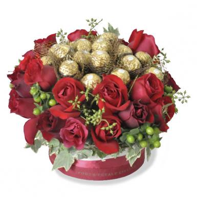 Rocher Pride - Ferraro Rocher Roses Bouquet