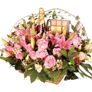 Moet Godiva - Moet Chandon Champagne with Godiva Chocolates in Flowers Basket