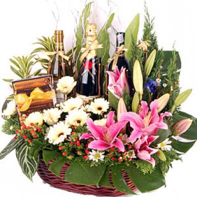 Opulent - Moet & Chandon Champagne, Wine, Chocolates & Flowers